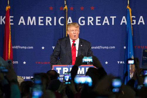 Donald Trump và cái bẫy cuộc chiến tôn giáo của IS